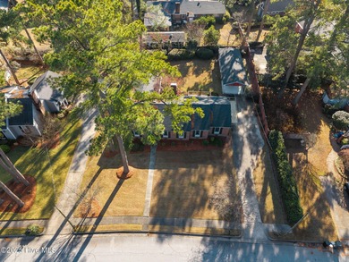 Charming brick ranch located minutes away from the KCC!! This