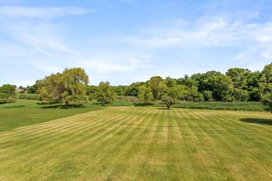Welcome to your own private retreat in the highly sought-after - photo 42