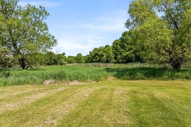 Welcome to your own private retreat in the highly sought-after - photo 43