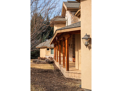 Beautiful home in 1.29 acres! Quiet, private location at end of - photo 47