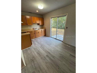 Don't wait to purchase this starter home or downsize in Sarasota - photo 4