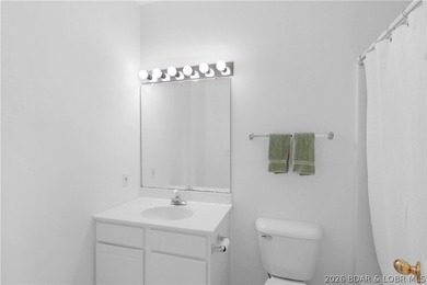 We invite you to take a look at this new listing here in Oak - photo 16