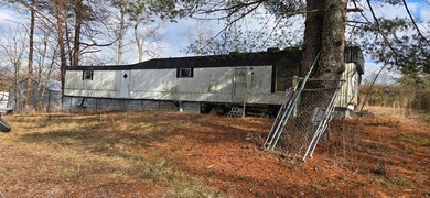 (private lake, pond, creek) Home For Sale in Jamestown Tennessee