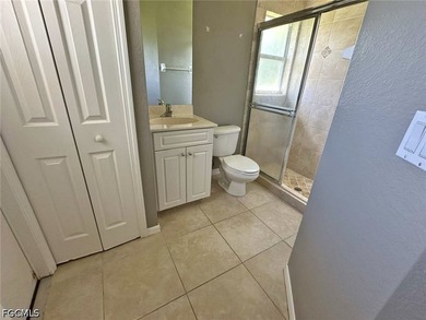 New roof in 2022! Popular open floor plan with 3 bedrooms and a - photo 14