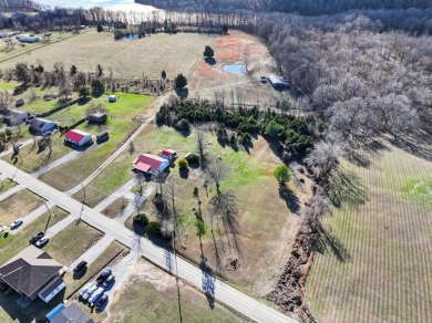 Lake Home For Sale in Hopkinsville, Kentucky