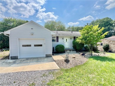 Move-In Ready Ranch in Lake Mohawk with Bonus Flex Space! - Lake Home For Sale in Malvern, Ohio