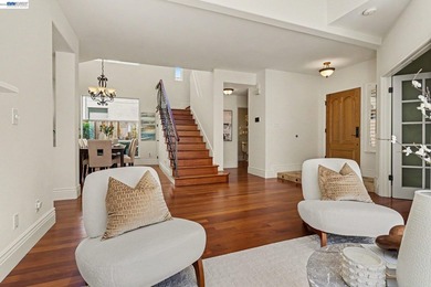 Gated community in prime location. EZ access to community - photo 6