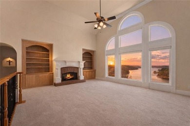 Positioned on one of the most extraordinary vantage points in - photo 4