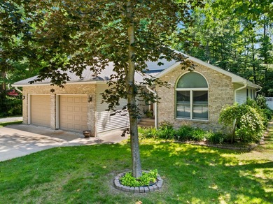 Space, storage, & location that's hard to beat. This well cared - photo 2