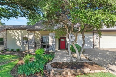 Lake Townhome/Townhouse For Sale in Carrollton, Texas