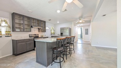 PRISTINE MURRAY HILL Bungalow, FULLY PAID SOLAR PANELS! LOW - photo 4