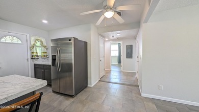 PRISTINE MURRAY HILL Bungalow, FULLY PAID SOLAR PANELS! LOW - photo 8