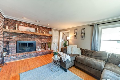 Stunning water views! This 4 bedroom, 2 full bath Colonial is - photo 11