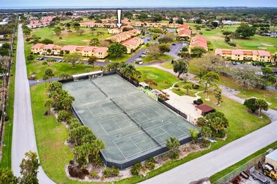 Charming 1BR/1.5BA condo overlooking the golf course in the - photo 15