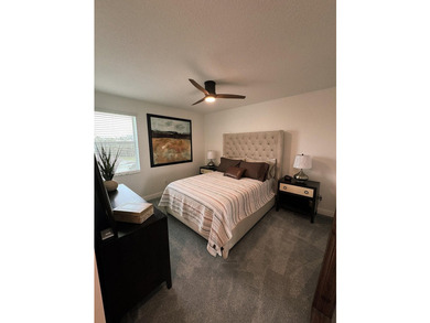 Welcome to this beautifully maintained two-story waterfront home - photo 20