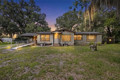 Under contract-accepting backup offers. Virtually Staged. *** - photo 1