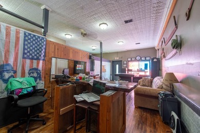 Looking for a property with endless possibilities? This - photo 3