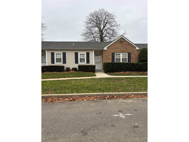 Lake Condo For Sale in Amityville, New York