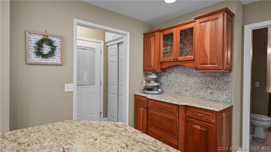 This fully furnished lakefront home is perfect for full-time - photo 15