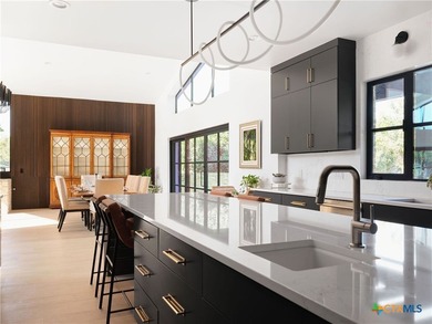 A residence of rare privilege, a fully reimagined modern estate - photo 15
