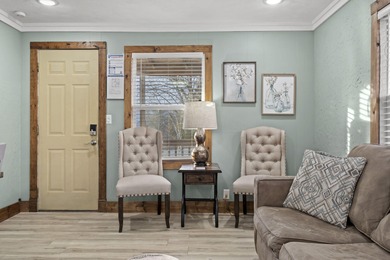 **Your Downtown Branson Retreat Awaits**Step into a world where