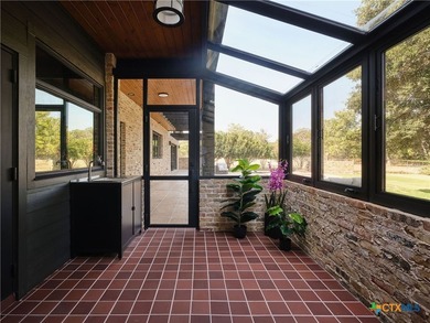 A residence of rare privilege, a fully reimagined modern estate - photo 19