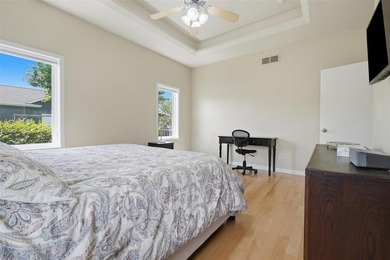 This expansive brick front ranch home exudes curb appeal! - photo 20