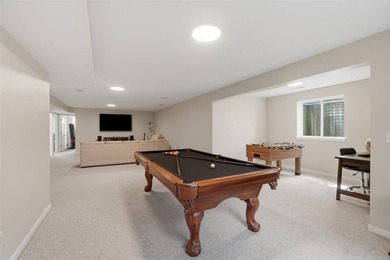 This expansive brick front ranch home exudes curb appeal! - photo 31