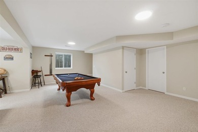 This expansive brick front ranch home exudes curb appeal! - photo 33