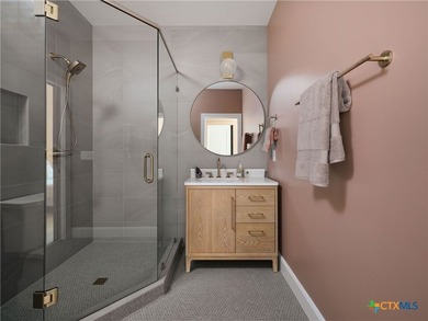 A residence of rare privilege, a fully reimagined modern estate - photo 35