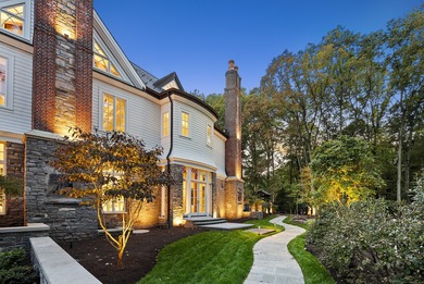 119 Proprietors Crossing is a breathtaking estate by architect