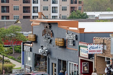 **Your Downtown Branson Retreat Awaits**Step into a world where