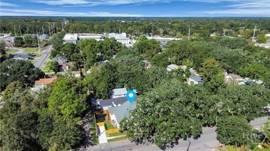 Beautifully renovated 4-bedroom, 4-bath home that perfectly - photo 4