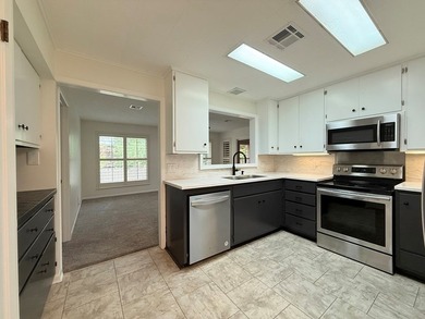 I've gone thru a recent Makeover! All new paint, fans, fixtures - photo 18