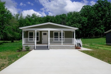 (private lake, pond, creek) Home For Sale in Cookeville Tennessee