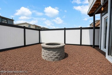 Rising across four distinct levels in the highly desirable Bulls - photo 34