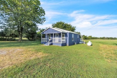 Grand Lake O the Cherokees Home Sale Pending in Afton Oklahoma