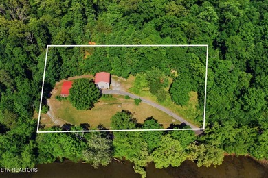 Discover the beauty of East Tennessee living with this stunning - photo 2
