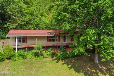 Discover the beauty of East Tennessee living with this stunning - photo 4