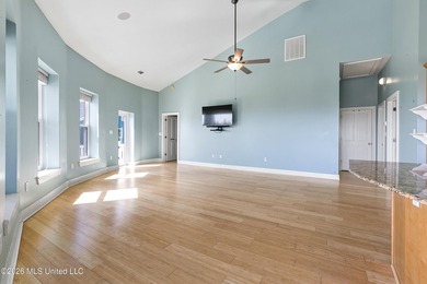 Gorgeous 3 bedroom, 3 bath beach front home beautifully built to - photo 9