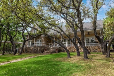 Deep-watered, fully-furnished lakefront home - including boat - photo 11