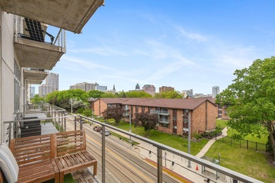 Urban living at its best. The open-concept layout is ideal for - photo 13