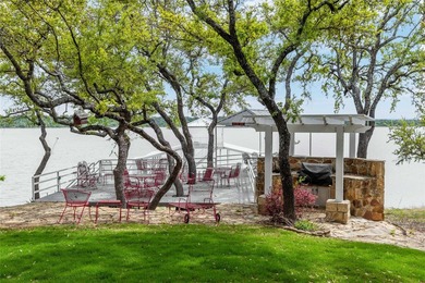 Deep-watered, fully-furnished lakefront home - including boat - photo 13