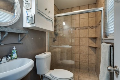 Fantastic 3 bedroom, 2 bath home offering over 1,800 square feet - photo 17