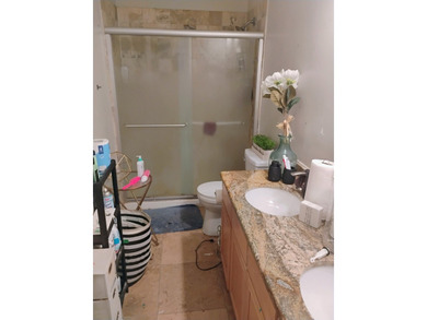 Huge, Beautiful home with 5 bedrooms and 2 additional rooms. 3 - photo 21