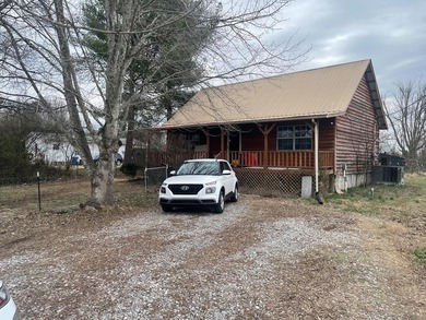 (private lake, pond, creek) Home For Sale in Baxter Tennessee