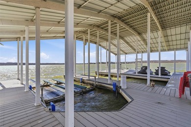 Deep-watered, fully-furnished lakefront home - including boat - photo 22