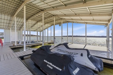 Deep-watered, fully-furnished lakefront home - including boat - photo 23