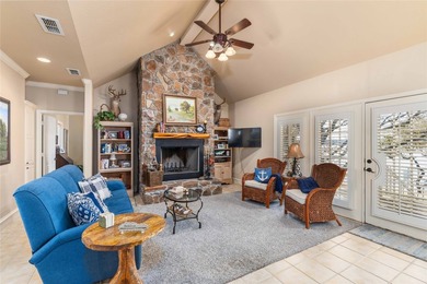 Deep-watered, fully-furnished lakefront home - including boat - photo 24