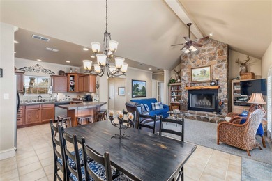 Deep-watered, fully-furnished lakefront home - including boat - photo 25